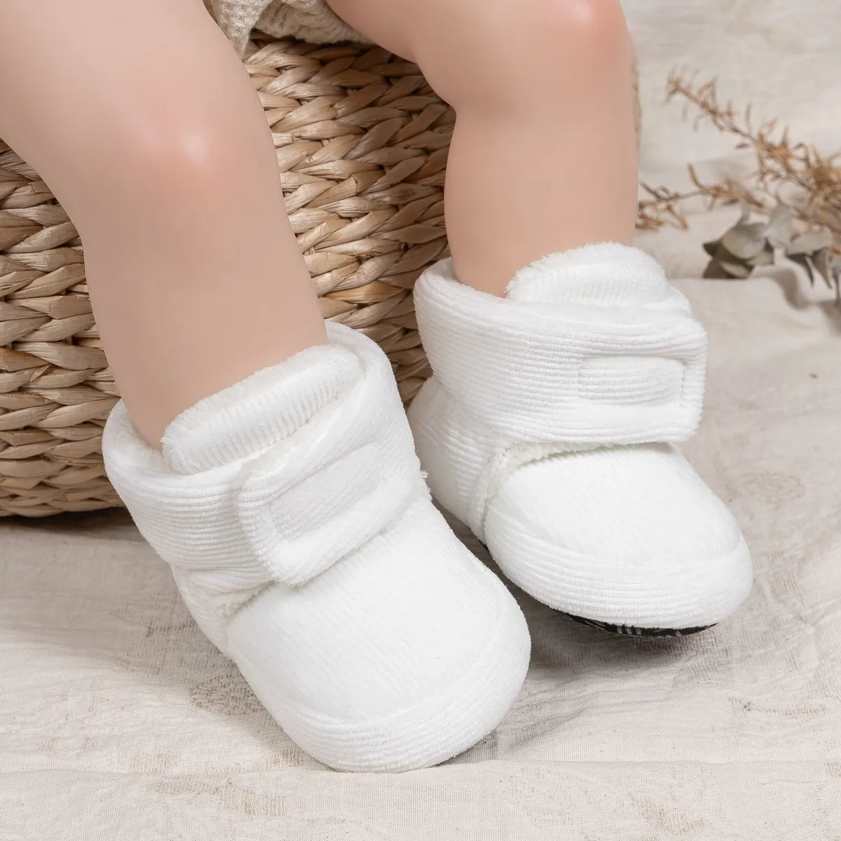 

White Baby Shoes Boys and Girls Baby Cute Casual Cotton Boots First Walkers Baby Ankle Snow Boots Cotton Non-slip Warm Walkin