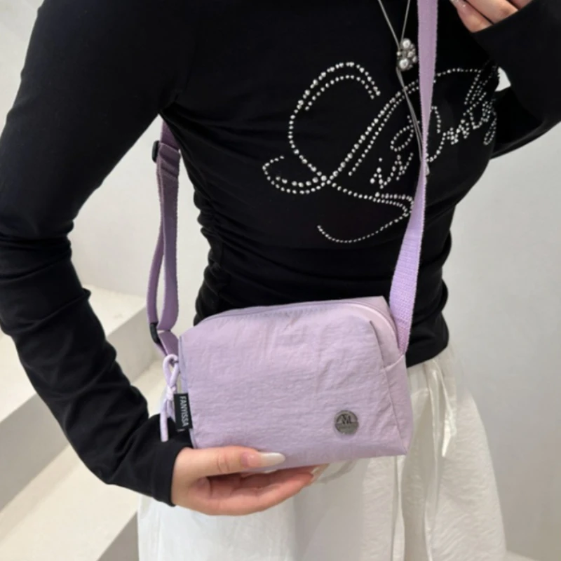 Einfache Mini-Umhängetasche für Damen, Modische Sling-Bag, Kompakte Reißverschlusstasche, Handtasche für Ausflüge, Tägliches Pendeln, Lässige Crossbody-Tasche – Detail 2