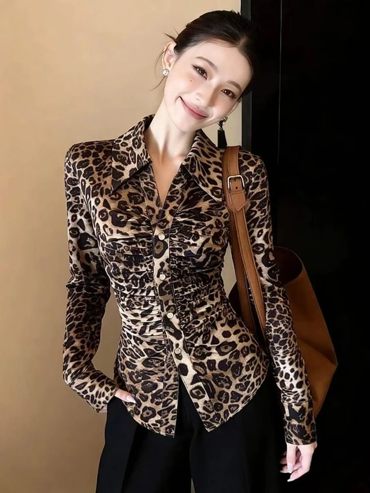 2026 Summer New Light Luxury Leopard Print Polo Collar Fitted Long Sleeve Top Women Commuter Waist-Defined Design Sense Shirt