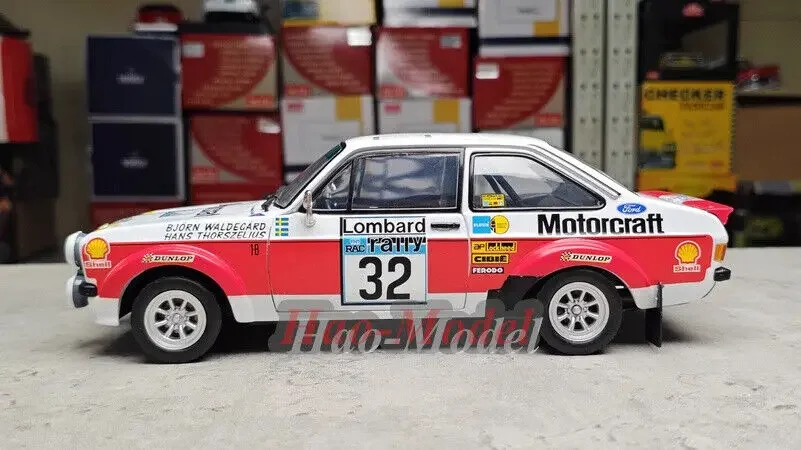 SunStar 1/18 สําหรับFord Escort MK2 RacingโลหะผสมDiecastโลหะรถเด็กของขวัญวันเกิดงานอดิเรกจอแสดงผลคอลเลกชันเครื่องประดับ