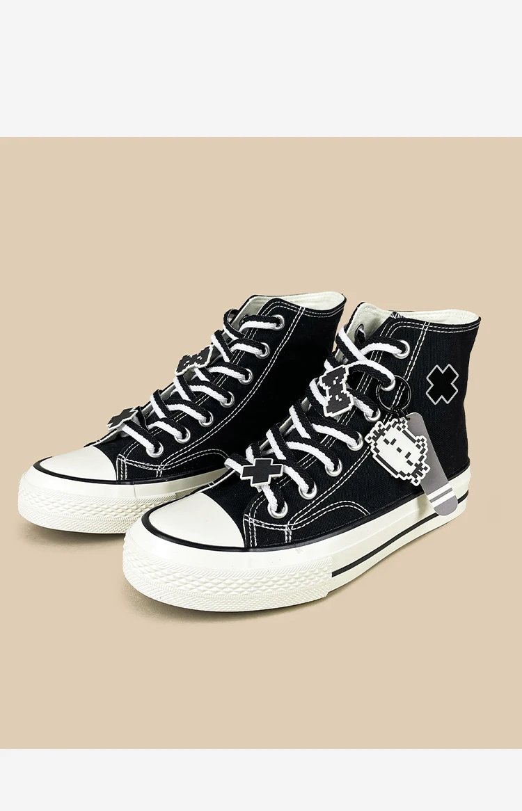 Amy und Michael: Süße High-Top-Sneaker aus schwarzem Canvas für Mädchen – Niedliche, lässige Anime-Schuhe, bezaubernde vulkanisierte Damenschuhe – Detail 9