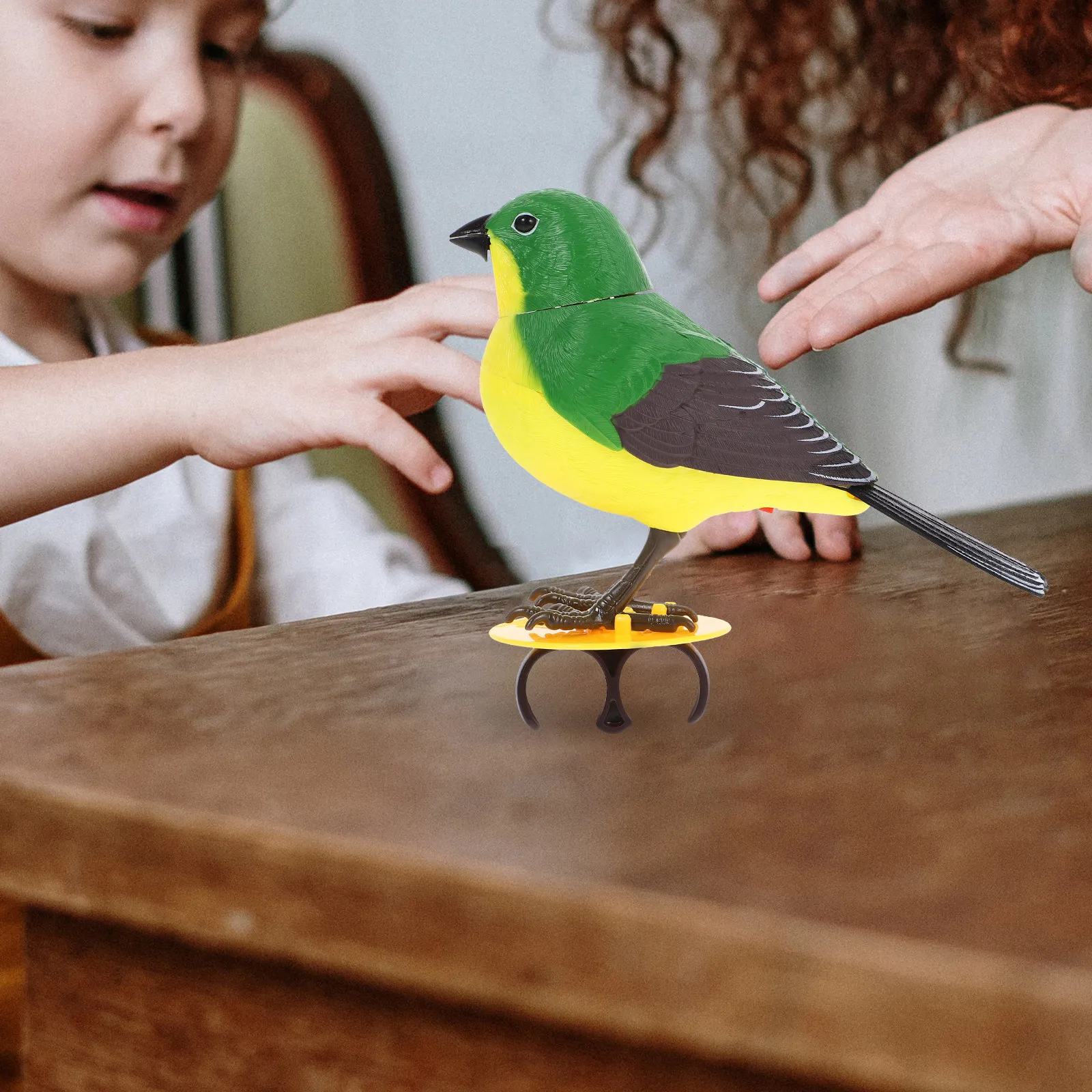 

Realistic Singing Bird Electronic Plaything Activated by Clap Or Voice for Indoor Decoration and Entertainment Fun Device