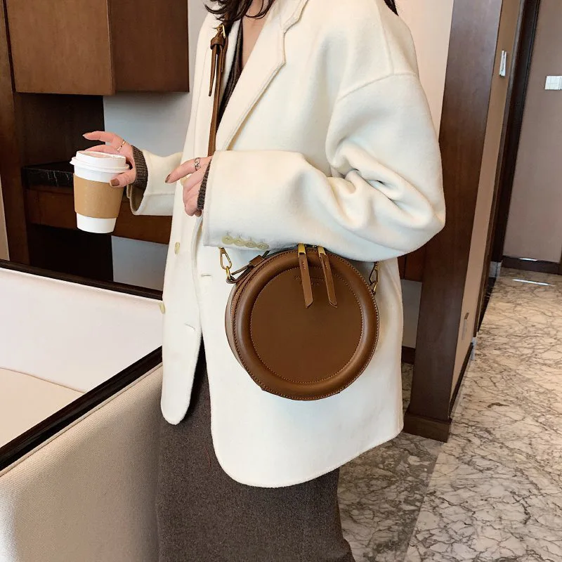 Round Design Female Handbags Vintage Shoulder Bag for Women Clutch Purses High Quality Leather Crossbody Bag Female Travel Totes