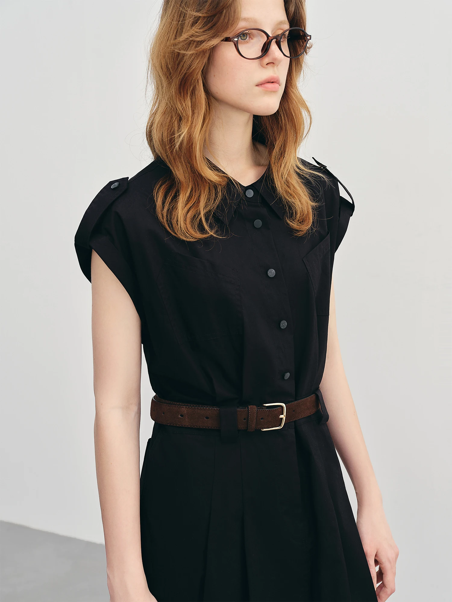 ​ فستان قميص بدون أكمام لصيف 2025 من DUSHU - طيات مدسوسة بكتف منسدل وثنيات وخصر جذاب وقص مكتب للنزهة ​