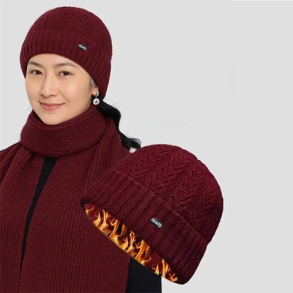 Zimowy zestaw dla kobiet: wiatroodporna czapka dla mamy w średnim wieku, ocieplana czapka beanie z kominem, szalik, ciepła czapka i szalik na zimę.
