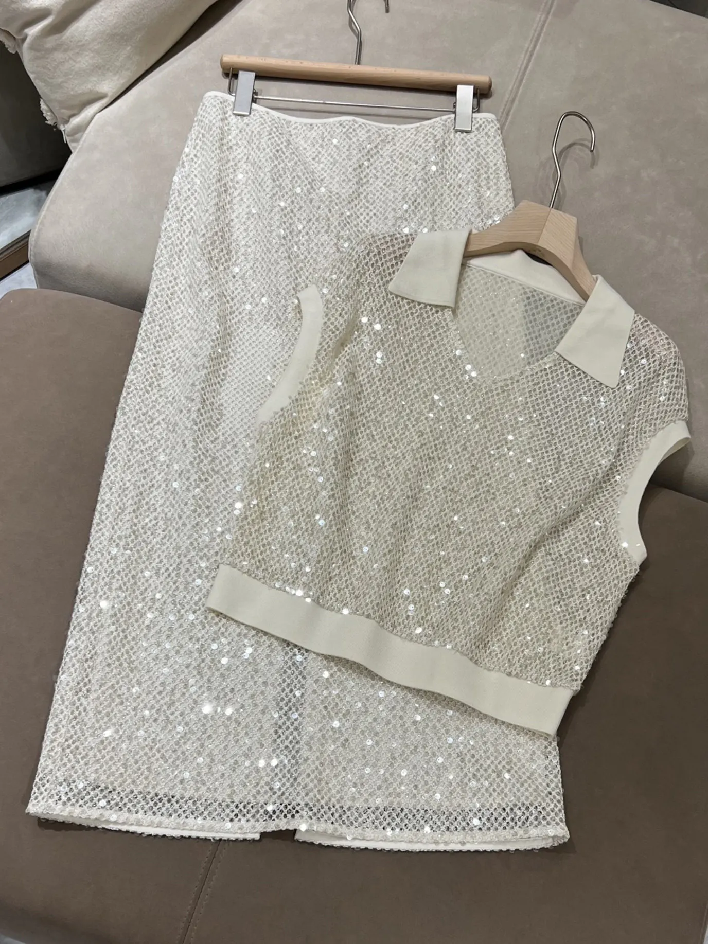 Women's Heavy Industry Hollow-out Sequin POLO Collar Short-sleeved Top Bag with Hip Mid-length Skirt Fashion Suit