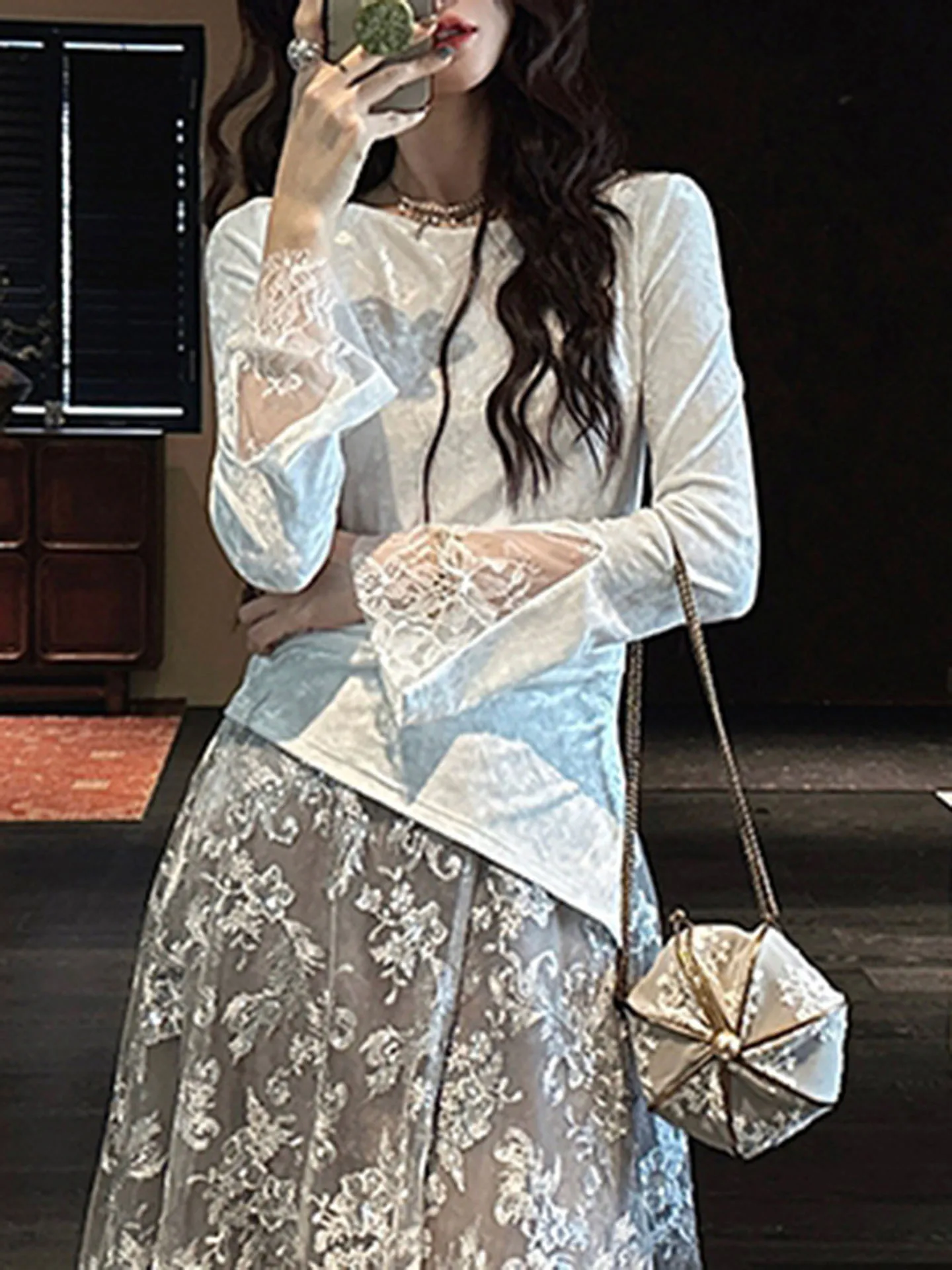 

New Chinese Style Velvet Base Shirt Women's Slim Fit Long Sleeve Inner Wear Super Beautiful Winter New Fashion Top