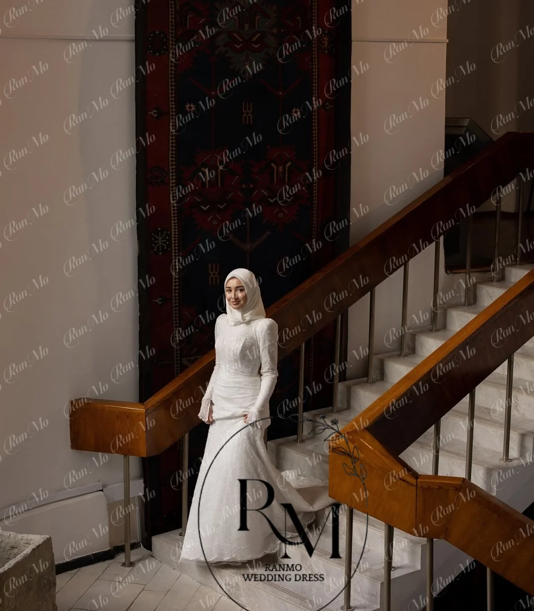 Abito da Sposa Ranmo Squisito Stile Sirena con Pizzo Scintillante, Maniche Lunghe, Plissettato, Vestito Nuziale Musulmano, Vestido de Novia Saudita 2026 con Strascico