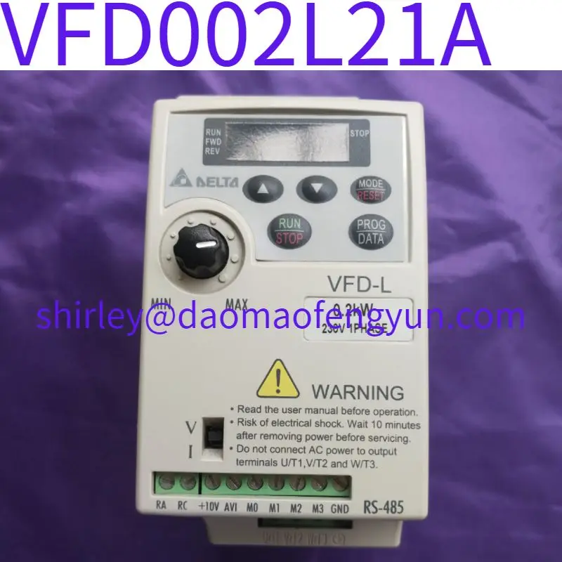 

Used 200W frequency converter VFD002L21A