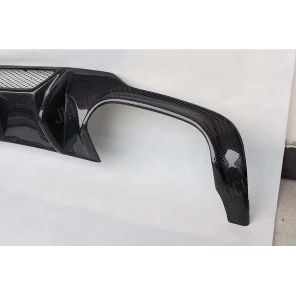 Carbon Fiber Rear Diffuser For Mercedes Benz C Class W204 C180 C200 C260 C300 C63 For AMG 2012-2014 Rear Bumper Lip Diffuser view 4