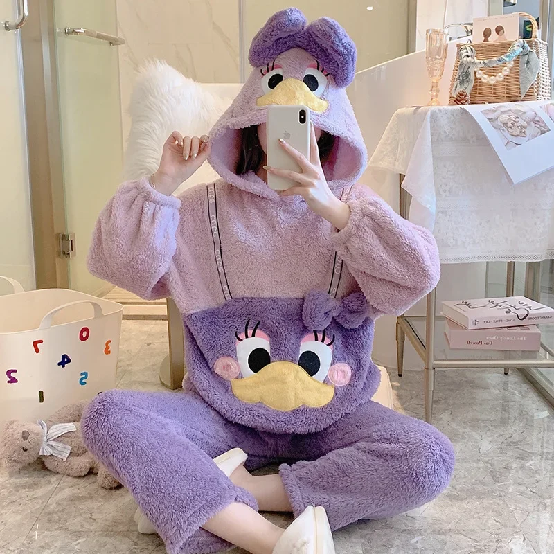 Disney animation Donald Duck 2024 autumn and winter new pajamas female sweet cute cartoon long-sleeved loungewear two-piece set