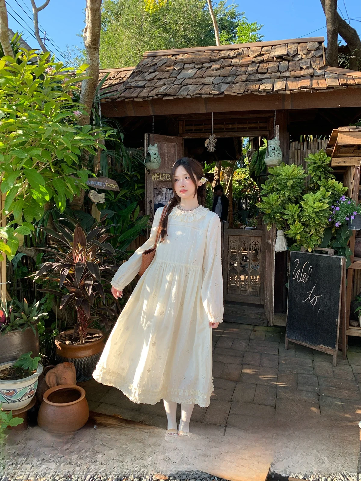 

Sweet Style Embroidered Long Sleeve Women's Dress White Fairy Tale Girl Sensation Gentle Long Skirt Spring Season Daily Wear