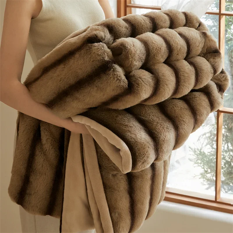 Double layer Thickened winter Blanket Faux fur plush bed plaid super soft Sofa Blankets Microfiber blanket Bedspread on the bed