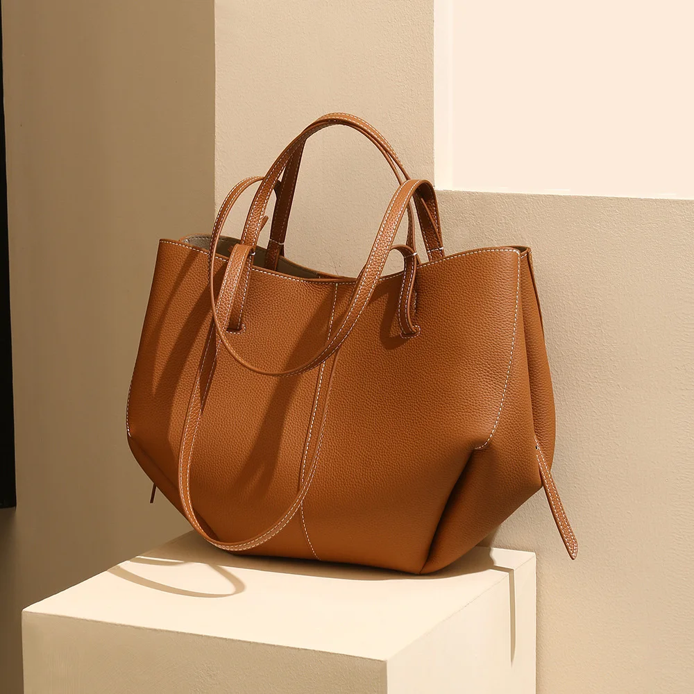 2025 First Layer Genuine Leather Women Tote Bags High Quality Big Shoulder Bag Commute Handbags Ladies Fashion Travel Bag Brown