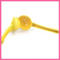 HOT-Handheld Lemon Lime Juicer Manual Fresh Juice Squeezer Extractor Heavy Duty Metal Orange Citrus Fruit Hand Held Press