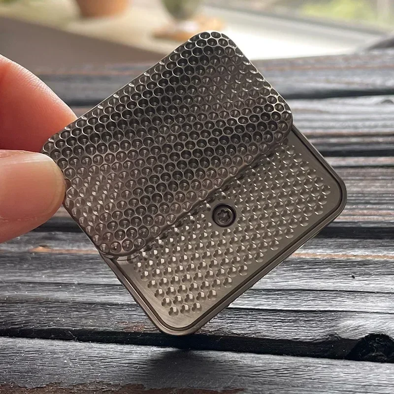 VERKK CORAL Titanium Multi-Segment Coral Bush EDC Vingertop Push Kaarten Stress Relief Angst Vrije tijd Desktop Speelgoed Geschenken