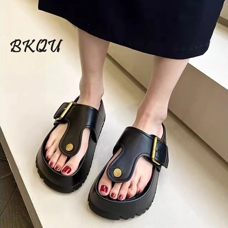 

BKQU Slippers Women's Metal Decoration 2024 New Ins Niche Muffin Thick-sole Increase Fashion Flip-flops Summer Wear Beach Shoes