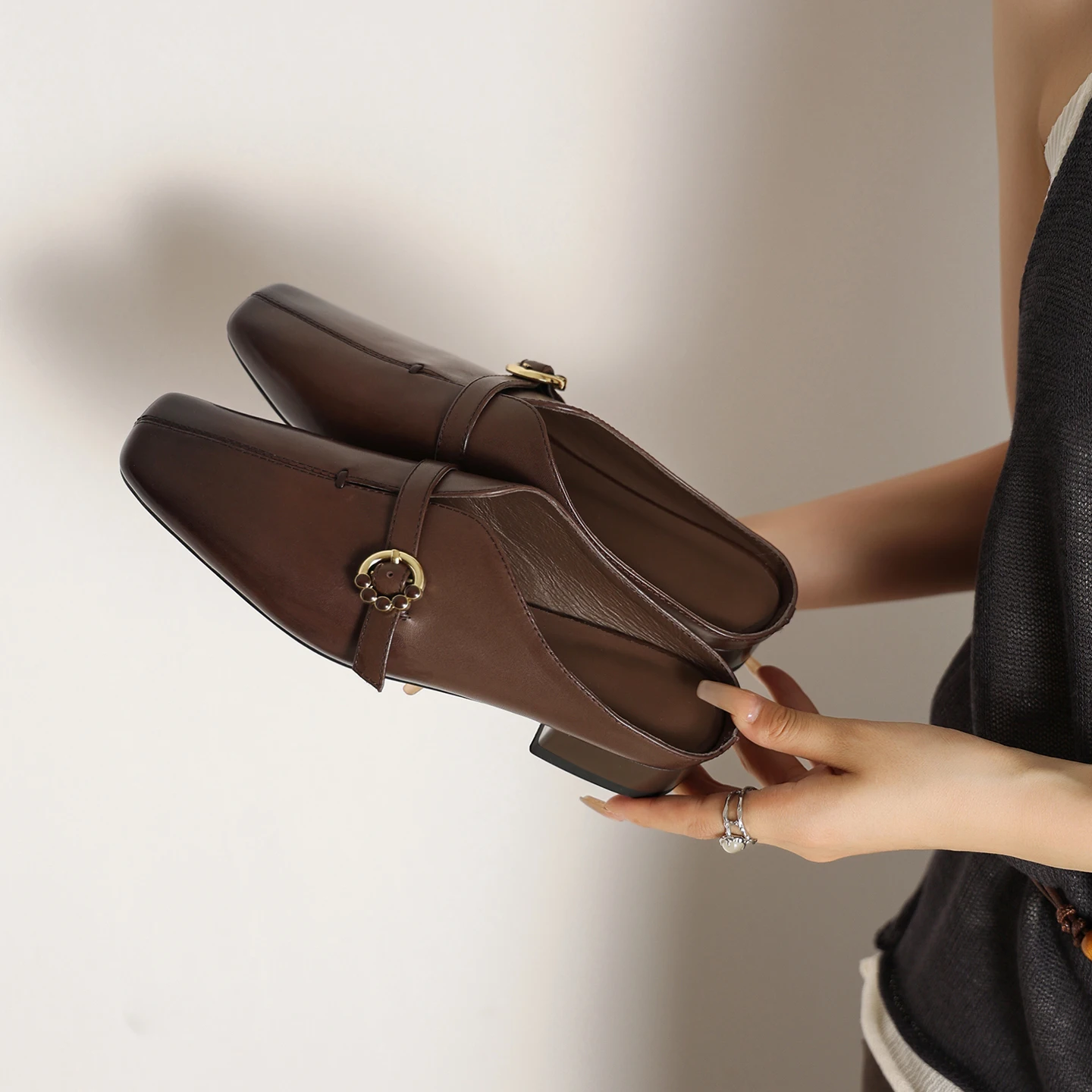2026 new summer women sandals natural leather 22-25cm cowhide+sheepskin+pigskin square toe buckle mules women slippers fashion