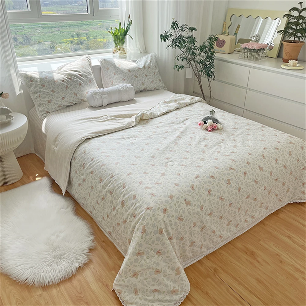 Pure Cotton Summer Cooling Thin Quilt Machine Washable Air Condition Comforter Soft Blanket for Bed, Soybean Fiber Bed Cover 1Pc