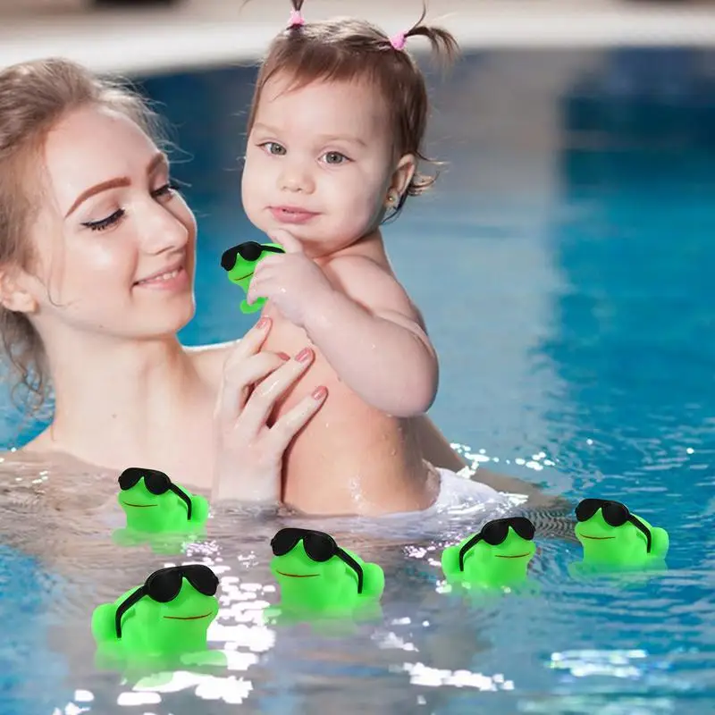 16 PCS Rubber Frogs Squeak And Floating Green Frog Bath Toy Baby Shower Swimming Bathtub Toys For Shower Frogs Birthday Gifts