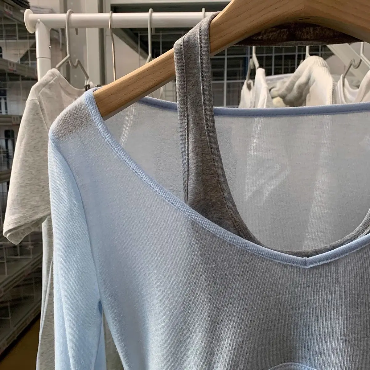 Letni, słodki koreański zestaw dwuczęściowy: damskie bluzki z długim rękawem, prześwitujące topy + elastyczna kamizelka, ochrona przeciwsłoneczna, dopasowany krój, zestaw casualowy.