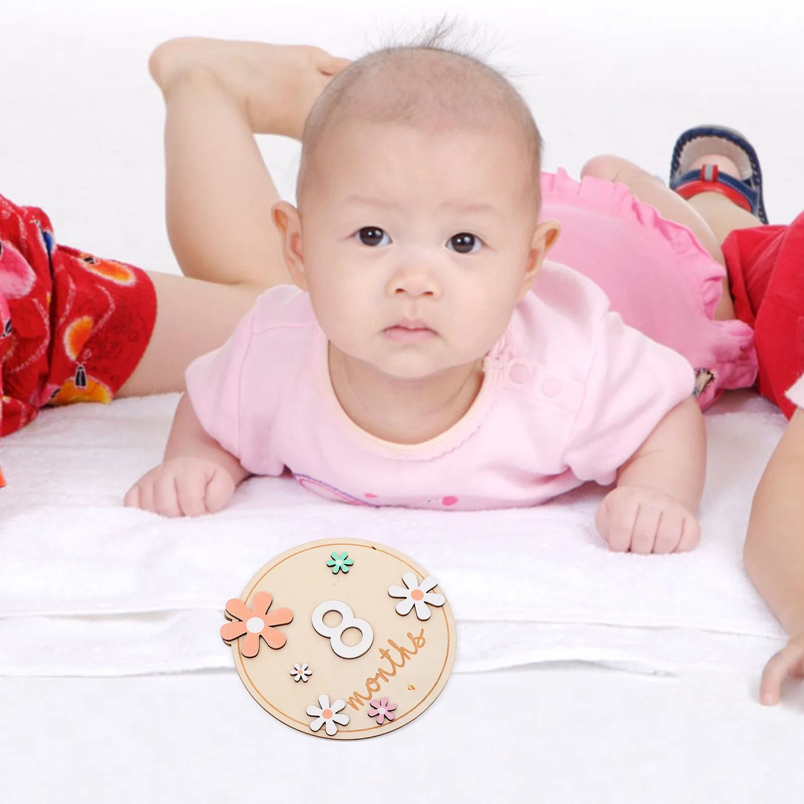 

1 set Baby Monthly Milestone Cards Wooden Signs Round Double Sided Newborn Photo Props Month Mileage Card Birth Announcement