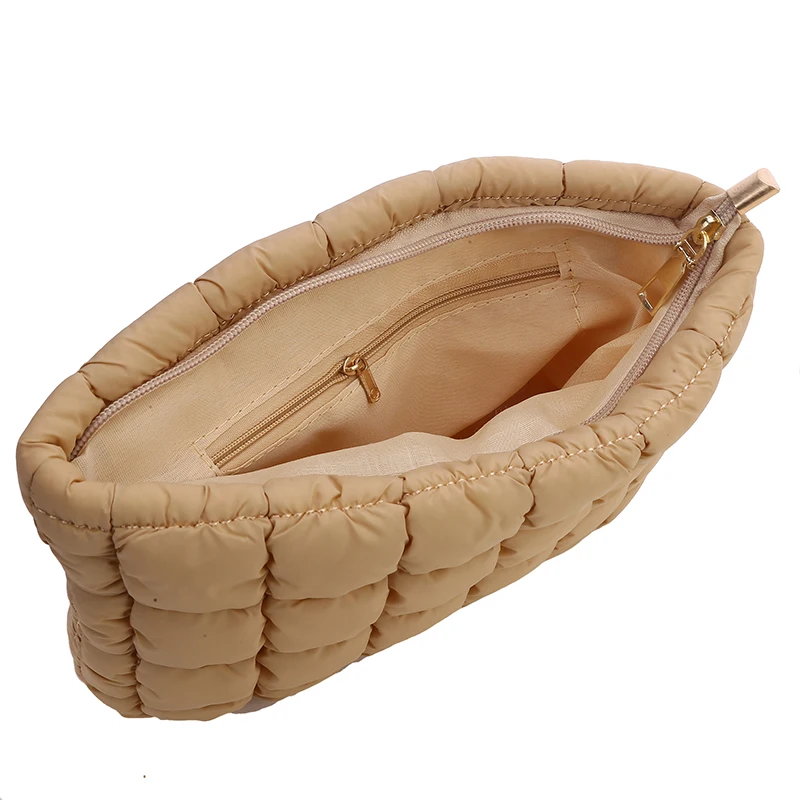 Sac de maquillage bouffant de grande capacité, organisateur de cosmétiques matelassé, pochette à fermeture éclair, sac de rangement de maquillage de voyage pour femmes, trousse de vanité étanche