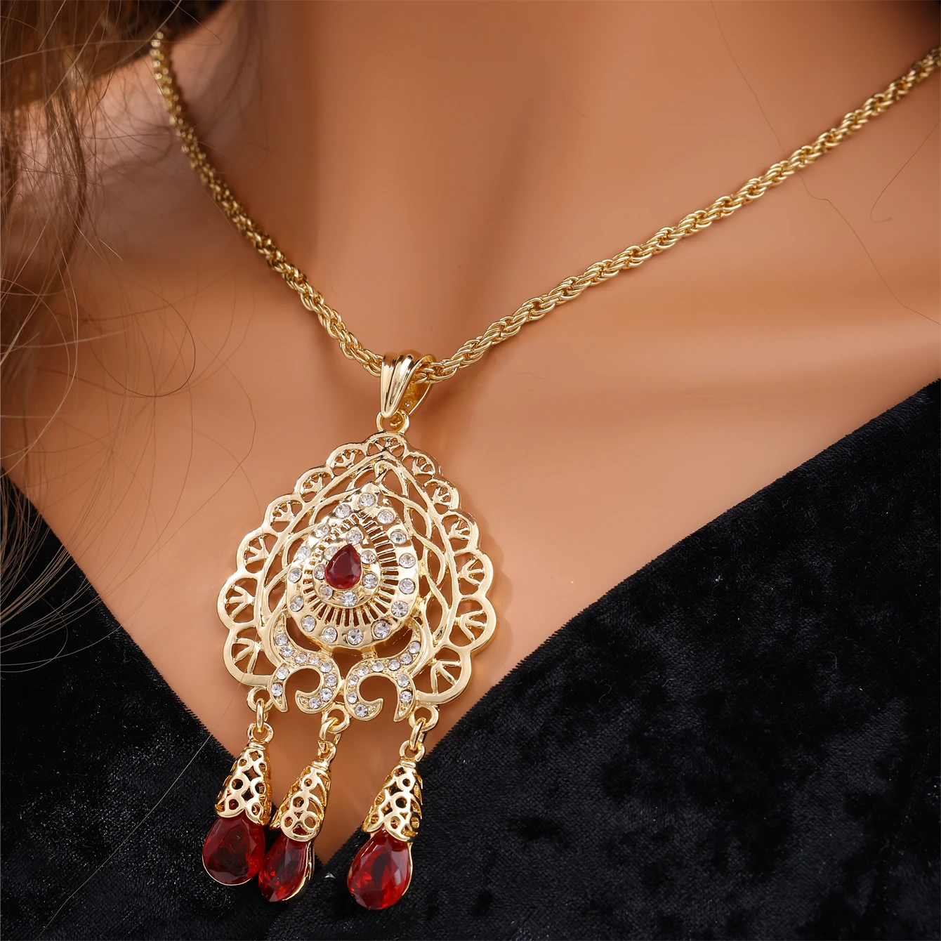 Moroccan Fashion Trend Necklace Pendant Court Retro Style Exquisite Tassel Design Dignified And Elegant