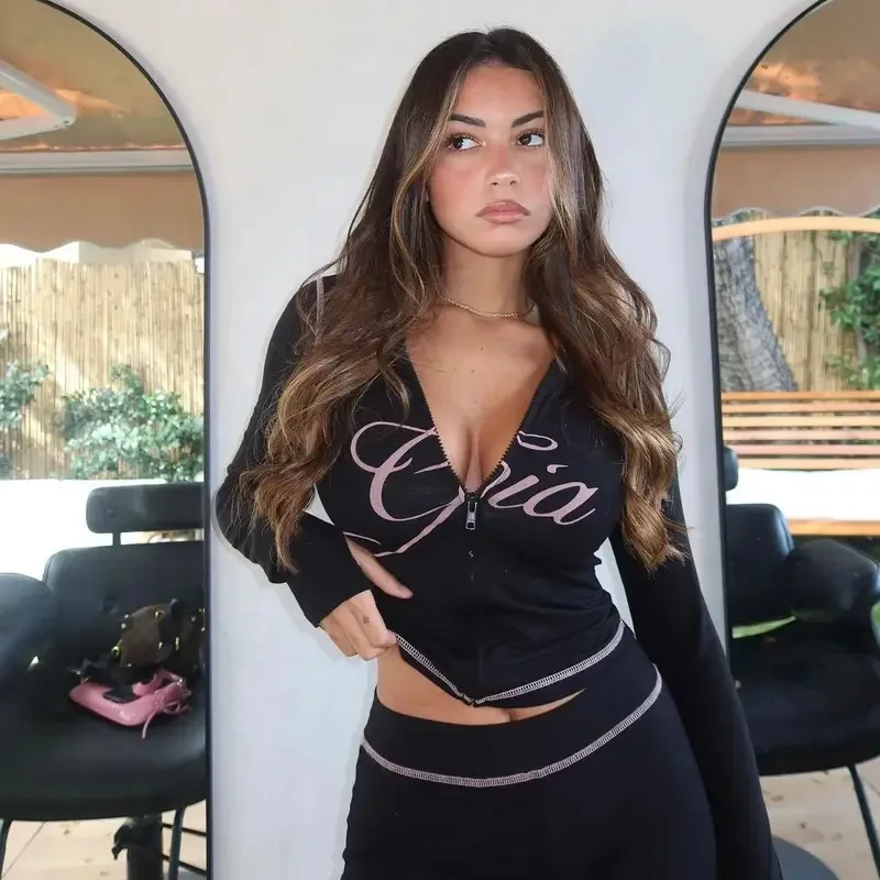 Nuevo 2025 iamgia hombro monograma estampado hilo brillante diseño delgado con capucha cremallera Chaqueta corta traje de pantalón eqs9X