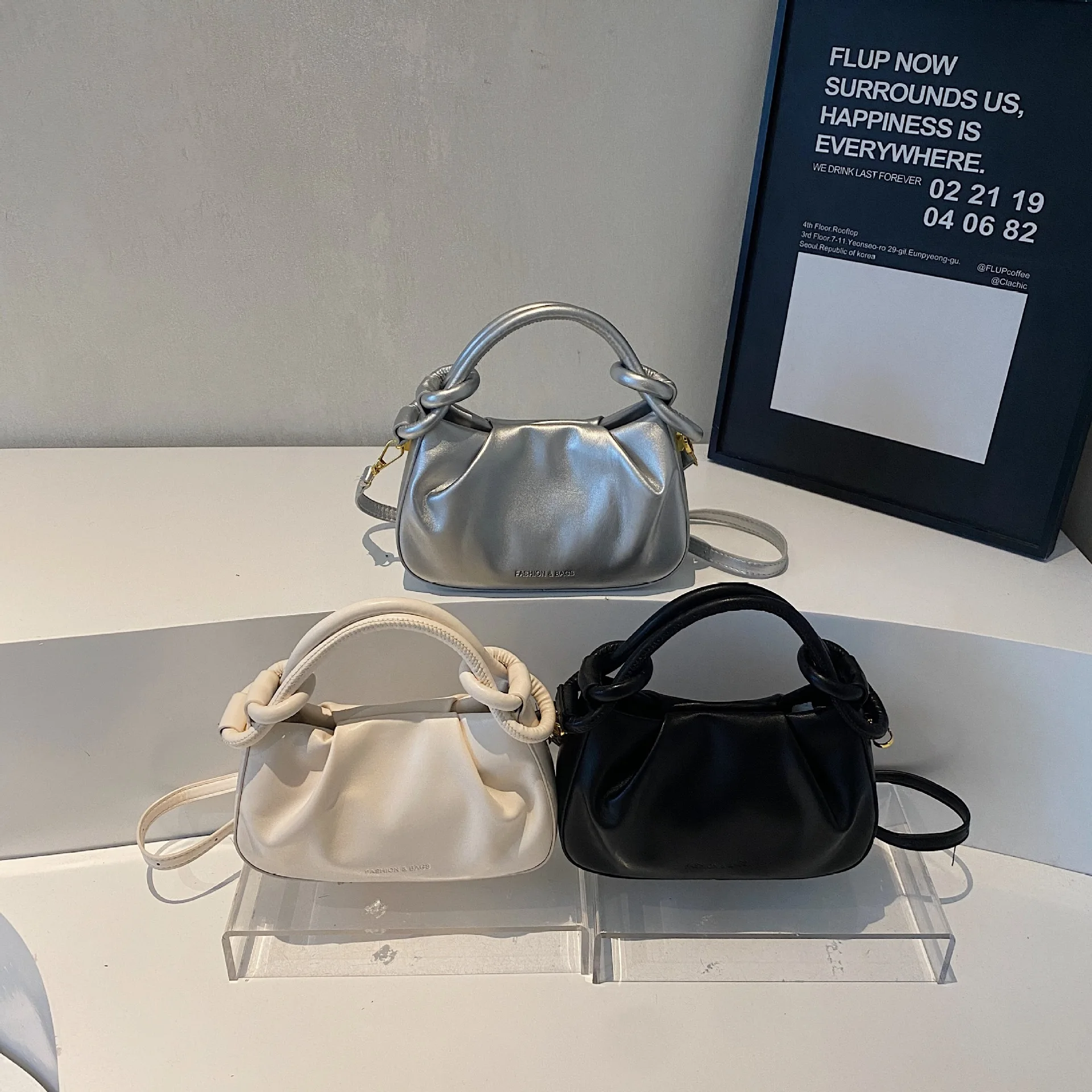 

2025 Minimalist Pleated Tote - The Effortless Everyday Carryall