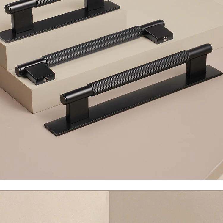 Dooroom Massiver Messinggriff in Schwarz mit Geradlinigem Muster, Moderner Stil, Schrank- und Kühlschranktürgriff, Schubladenknöpfe, Hardware-Griffe – Detail 6