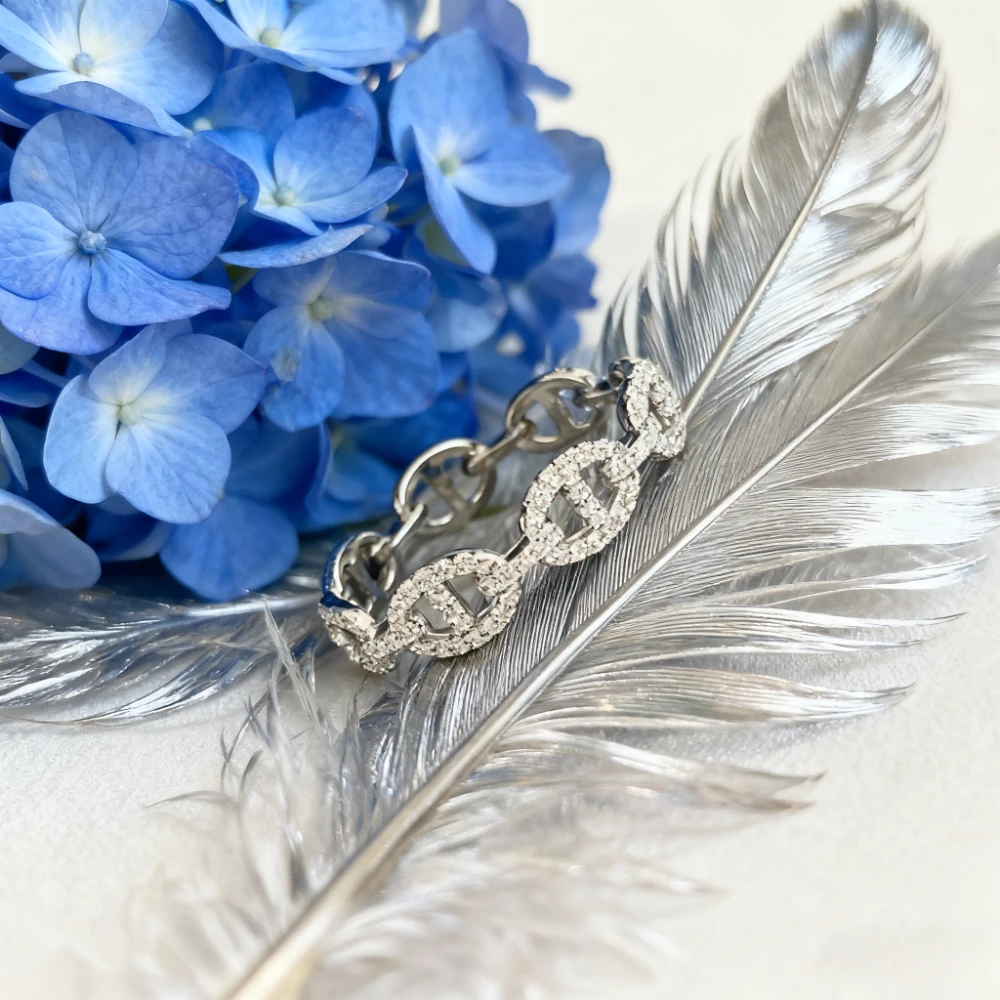 

2025 Trendy Jewelry Couple Chain Ring in Silver - white, Ideal as Wedding or Holiday Gift