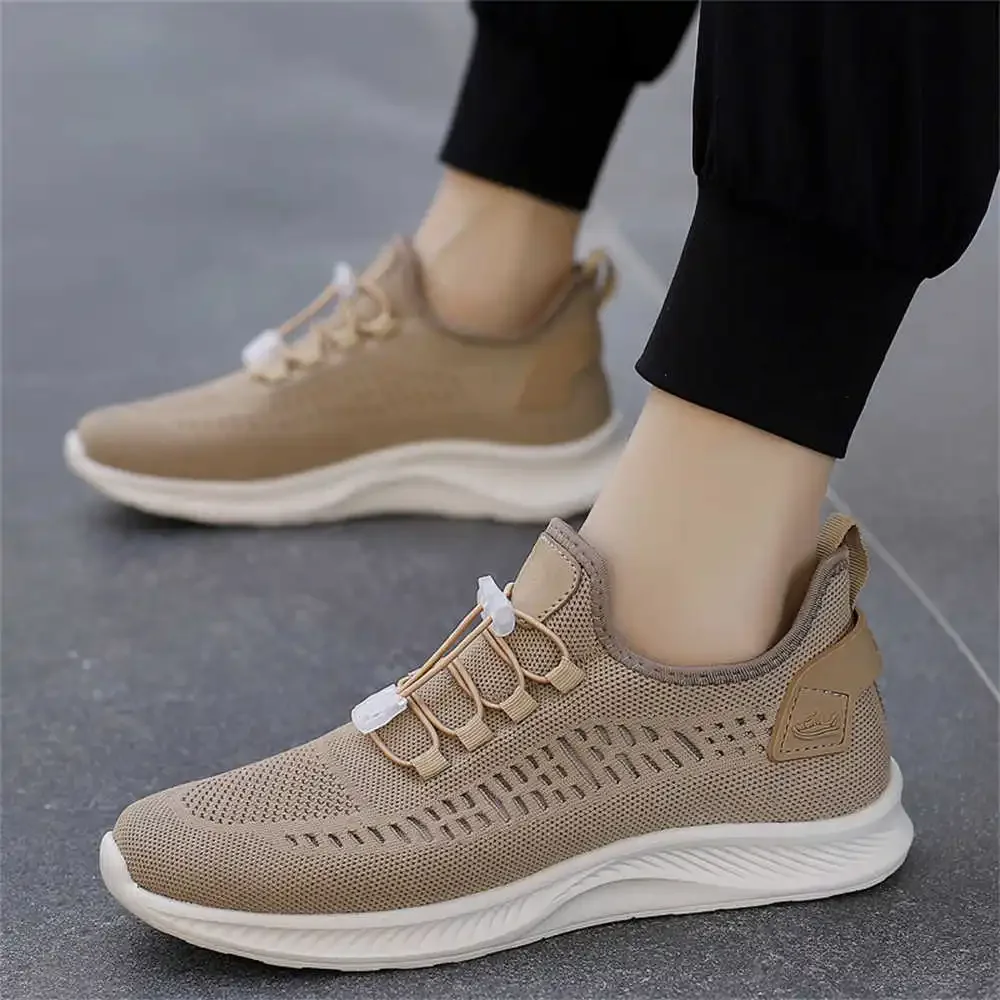 Nummer 42. Mash Jeugd Tennis Casual Gouden Herenschoenen Sneakers Kleurrijk Sport Luxe Nieuwe Collectie Temis Bovenwerk Draagbaar