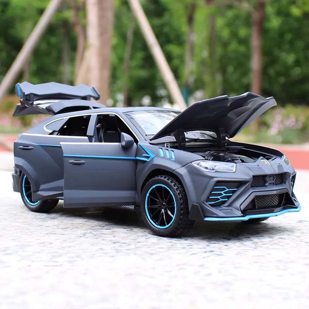 

Металлическая модель автомобиля Urus SUV в масштабе 1:32, высокодетализированная, из литого металла, коллекционная игрушка для детей, подарок.