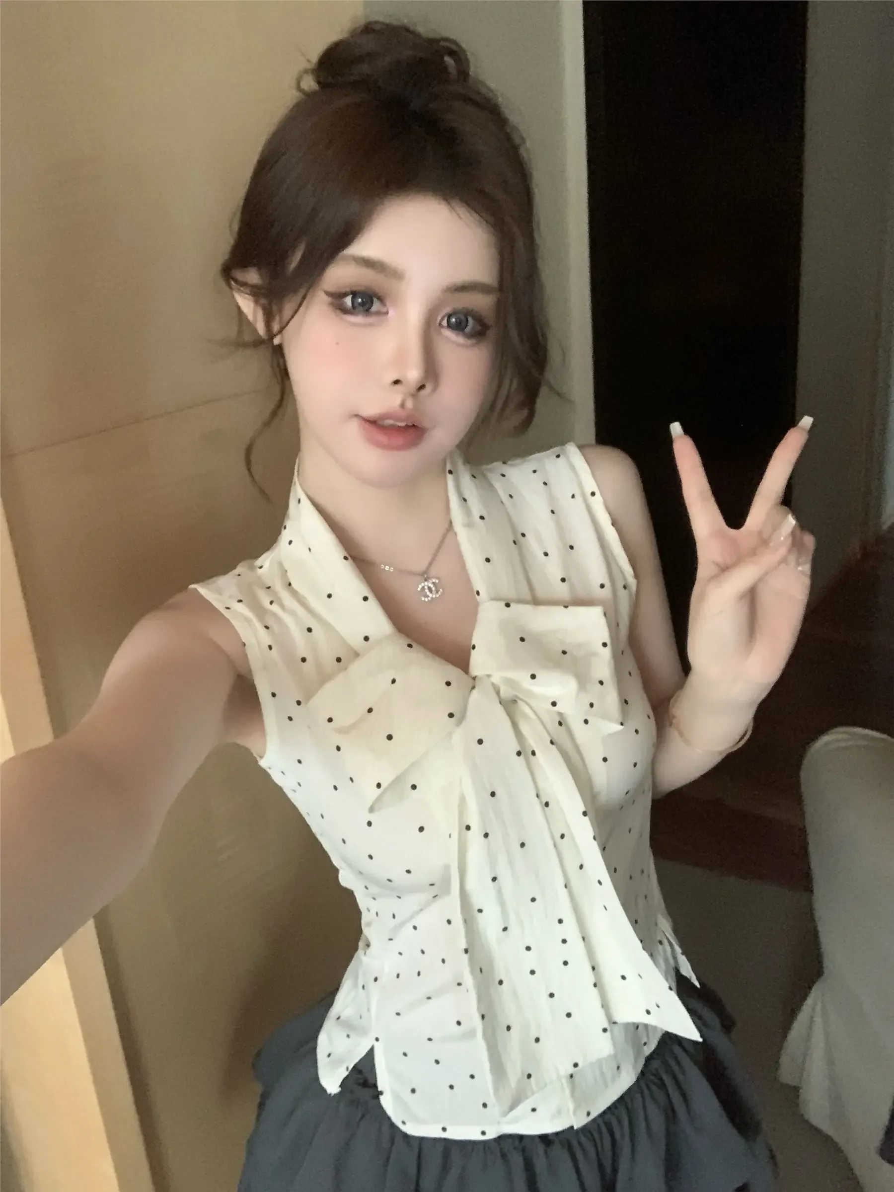 

2025 Summer French Bow Polka Dot Sleeveless Shirt Design Sense Niche Sweet Girl Pink Stripe Slim Fit Slimming Top Women
