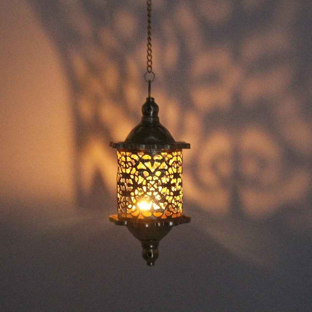 Morocco French Style Hollow Birdcage Lantern Romantic Iron Hanging Candle Holder Vintage Hollow Metal Candlestick Living Room