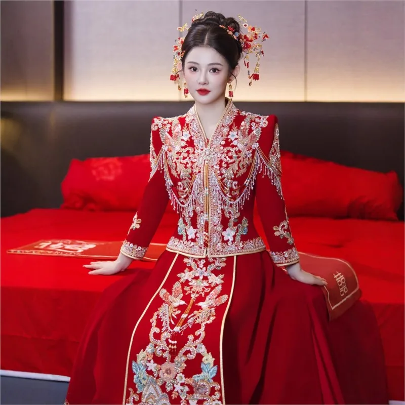 Heavy velvet Chinese-style wedding dress a small man's toasting and attire