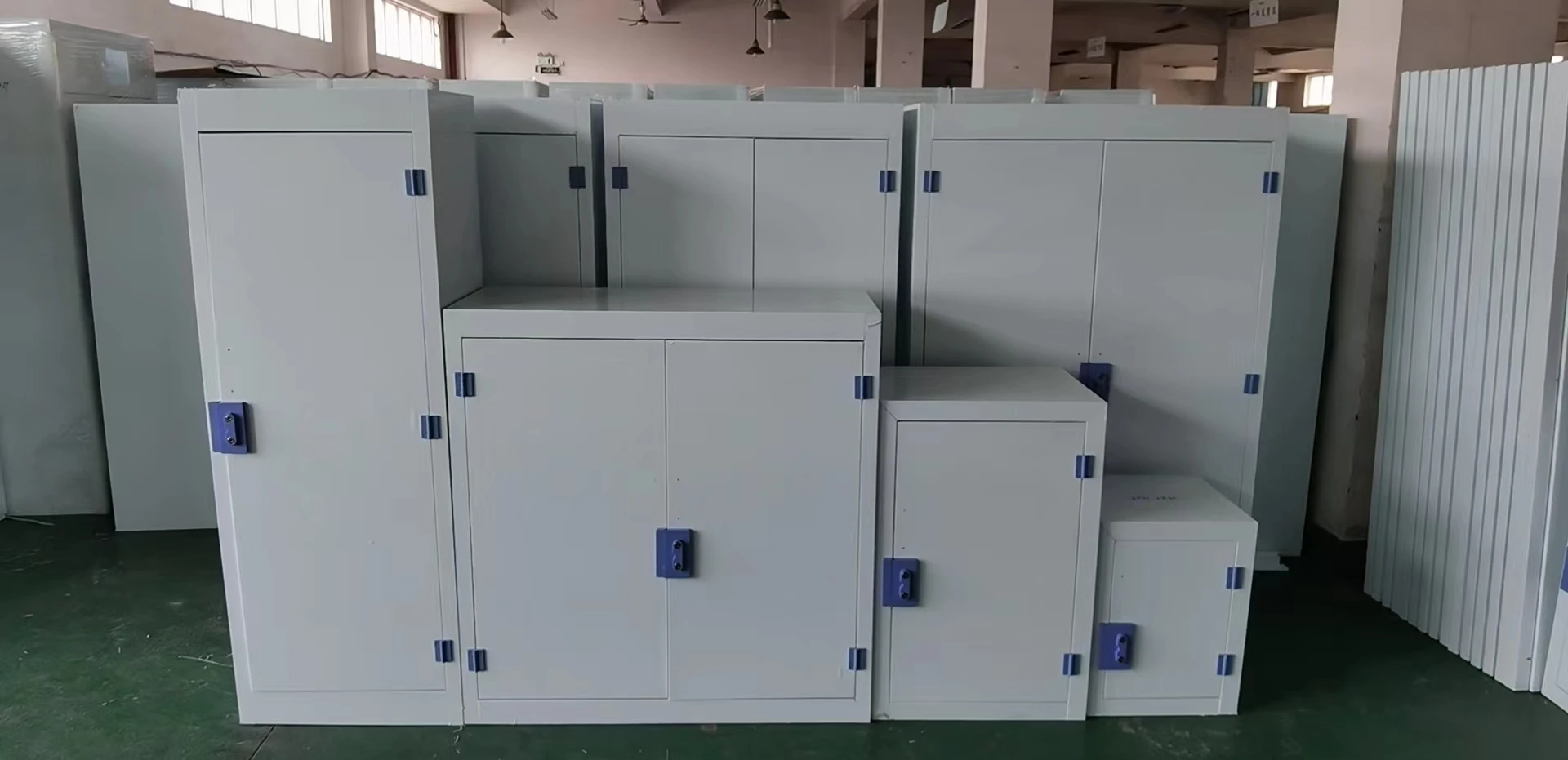 Modern Design PP Acid Corrosive Storage Cabinet Laboratory Chemical Medicine Safety Storage Cabinet