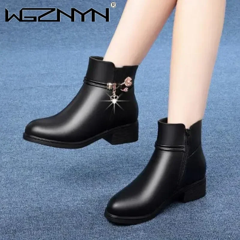 Fashion Soft Leather Mother Cotton Shoes Autumn Winter Middle Heel Rhinestone Womens Snow Boots Comfortable Soft Sole Short Boot