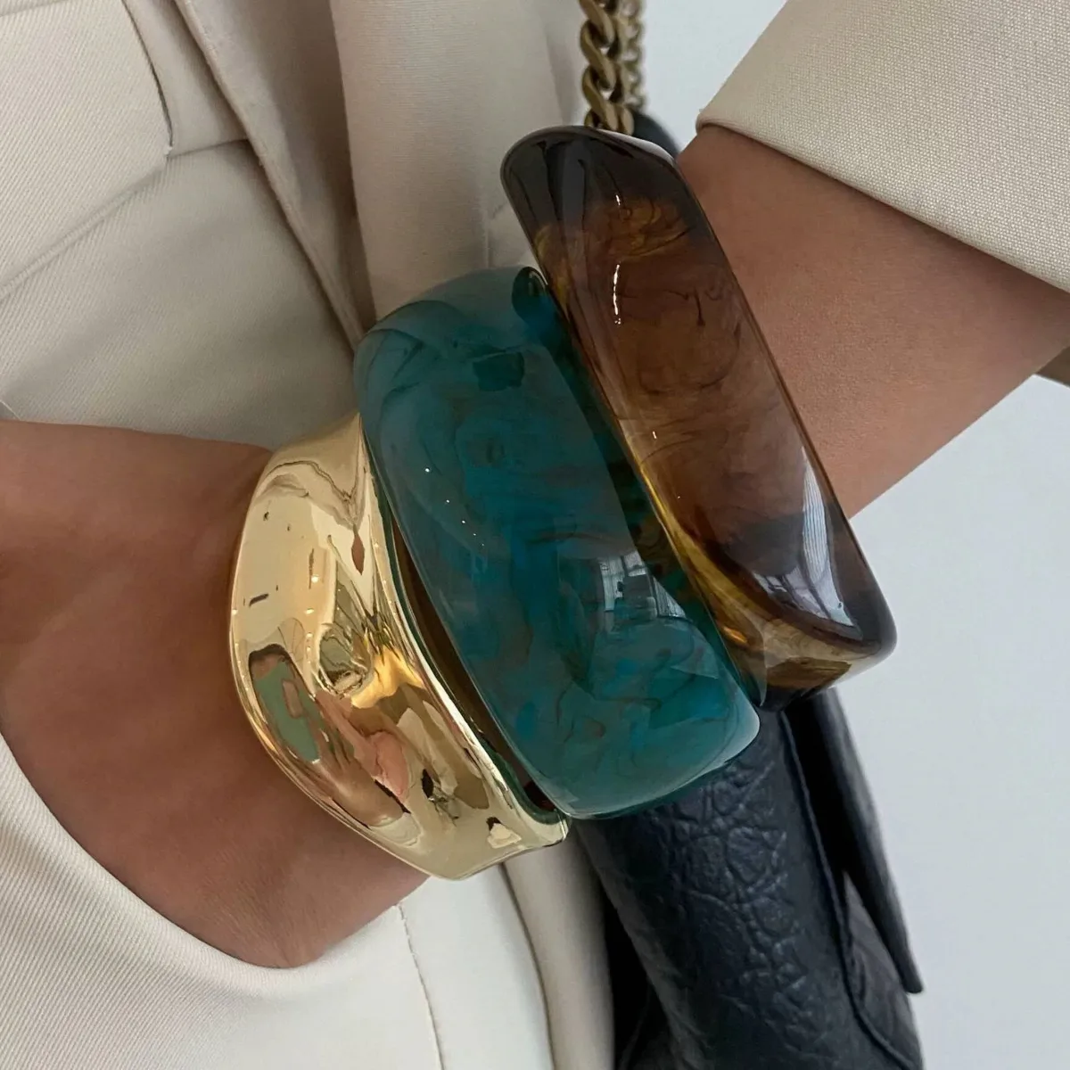

KunJoe 3 Styles Boho Blue Brown Acrylic Wide Bracelet for Women Trendy Irregular Resin Metal Stacked Bangles New Trendy Jewelry