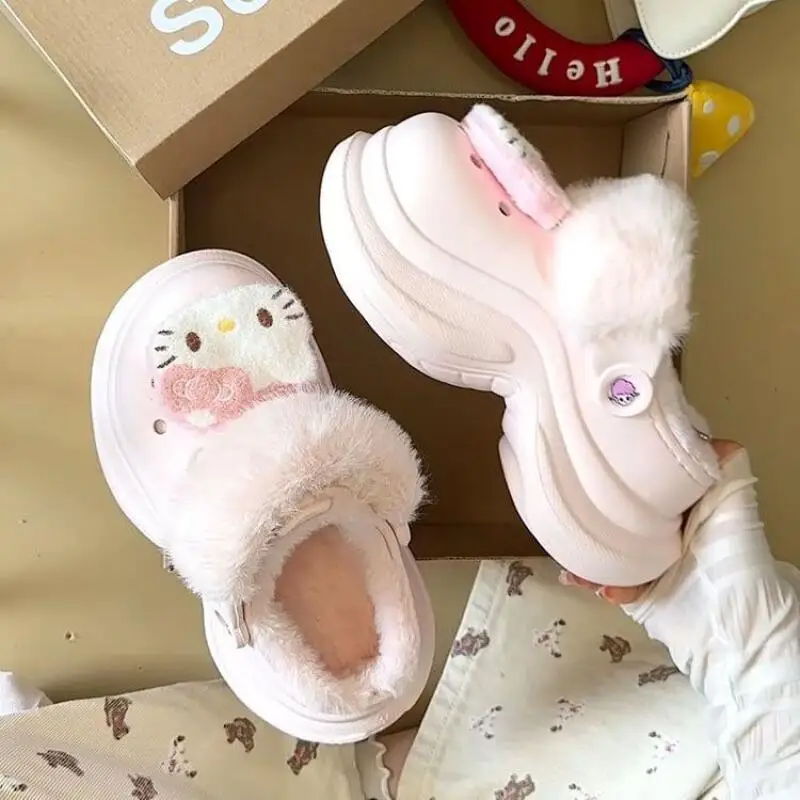 

Женские зимние бархатные тапочки с рисунком «Hello Kitty», Нескользящая домашняя утепленная обувь в стиле аниме, хлопковые тапочки на толстой подошве для девочек