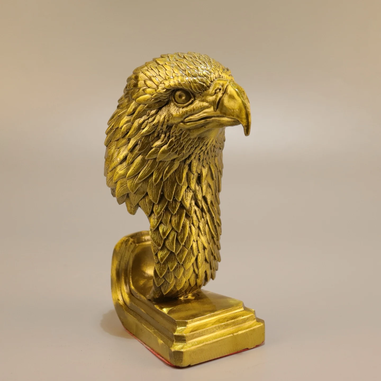 Brass Eagle Head Statue - Majestic Office Decorative Art Piece for Grand Aspirations, Perfect as a Gift or Entryway Accent