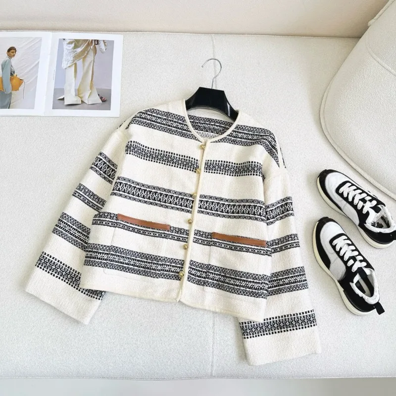 New Autumn/Winter 2024, High-quality Patchwork Casual Black and White Striped Print, Pocket Tweed Short Coat Top for Women