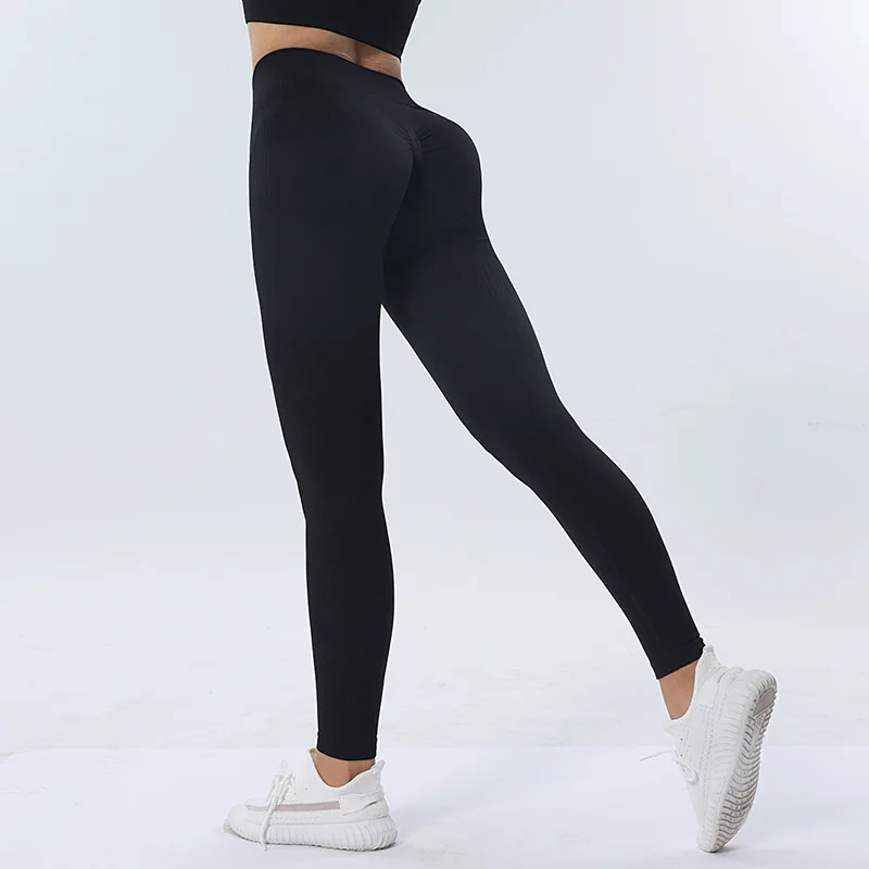 European and American style high-end elastic women's fitness set, quick drying and breathable seamless yoga suit