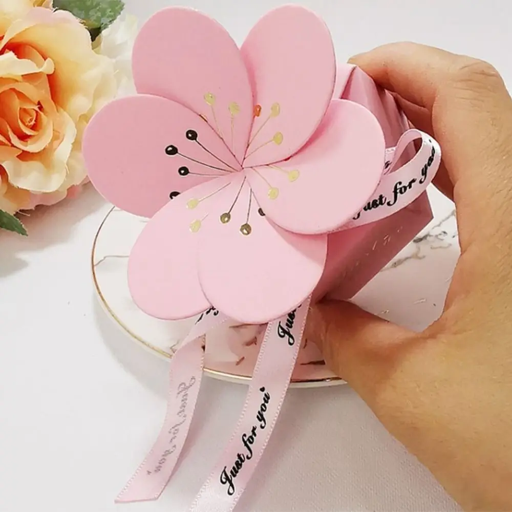 10PCS Creative Wedding Favor Box Souvenir Paper Hexagonal Gift Packaging Boxes Ribbon Petal Chocolate Candy Boxes Baby Shower