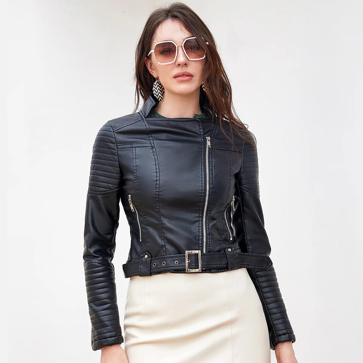 

2022 women's leather clothes long sleeved zipper turned tie belt short motorcycle clothes autumn winter coat women