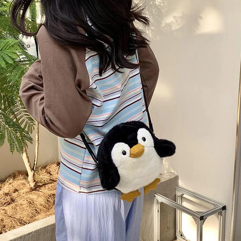 Bandolera de felpa de pingüino creativo de dibujos animados, bolso cruzado versátil bonito para mujeres y niñas, bolso de muñeca informal Kawaii a la moda, regalos