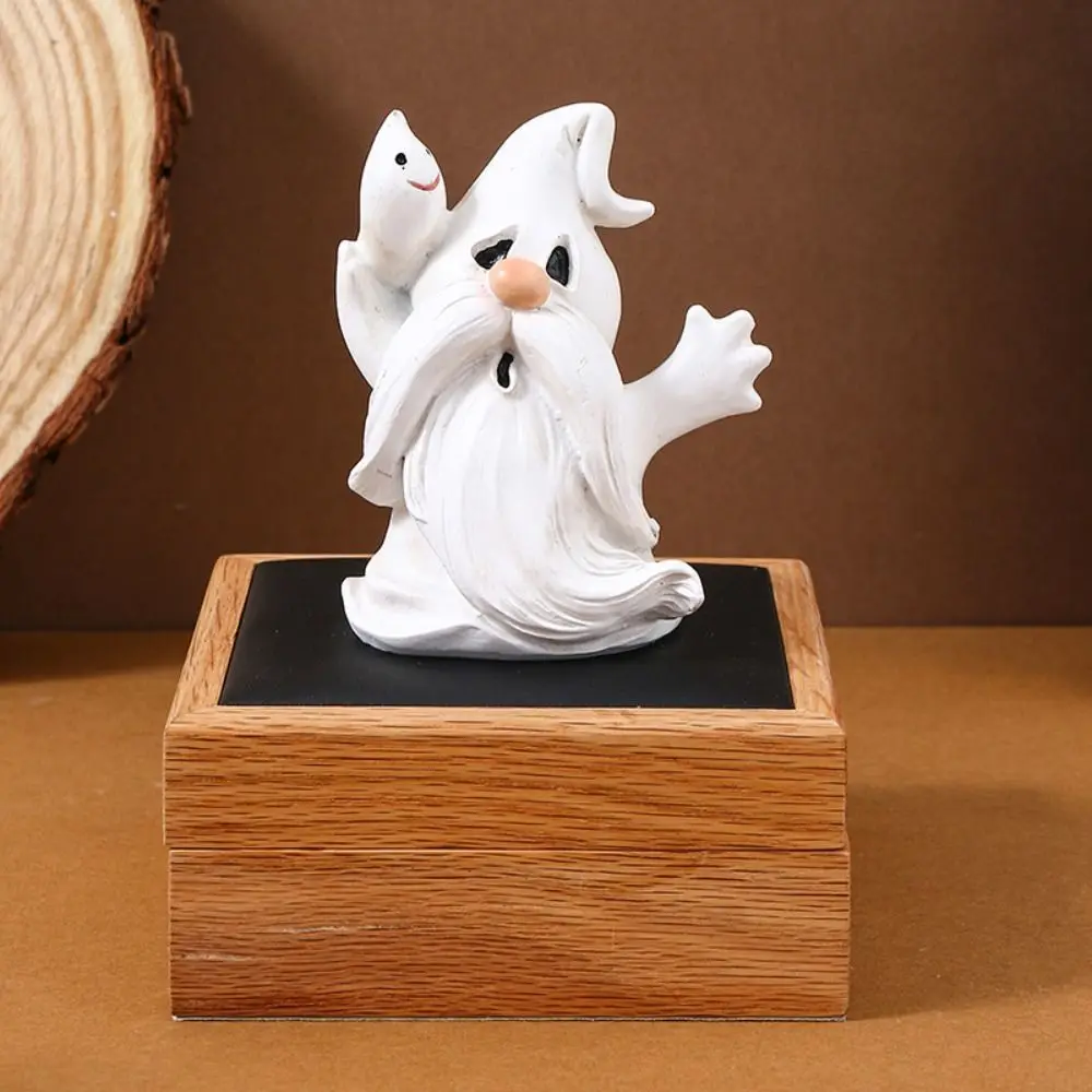 Patung Hantu Resin Bertema Halloween Model Kerajinan Kartun Ornamen Hantu Berdiri Boneka Lucu