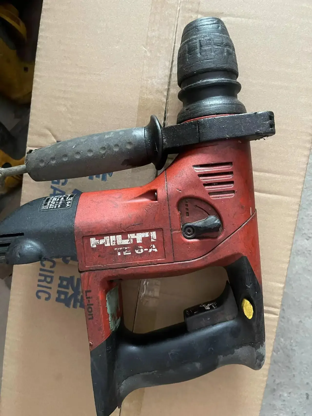 Furadeira de Martelo Rotativo sem Fio Spinning Hilti te a 36v Sds Baretool Segunda Mão