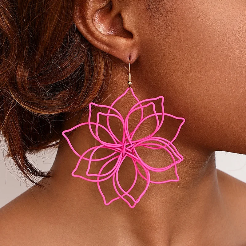 XIALUOKE European American Style Metal Cutout Flower Dangle Earrings For Women Exaggerated Ear Hook Earrings Party Jewelry Gift